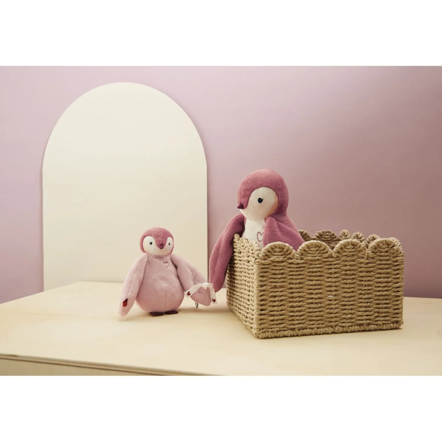 Kaloo Cuddle Plushies Penguin Pink